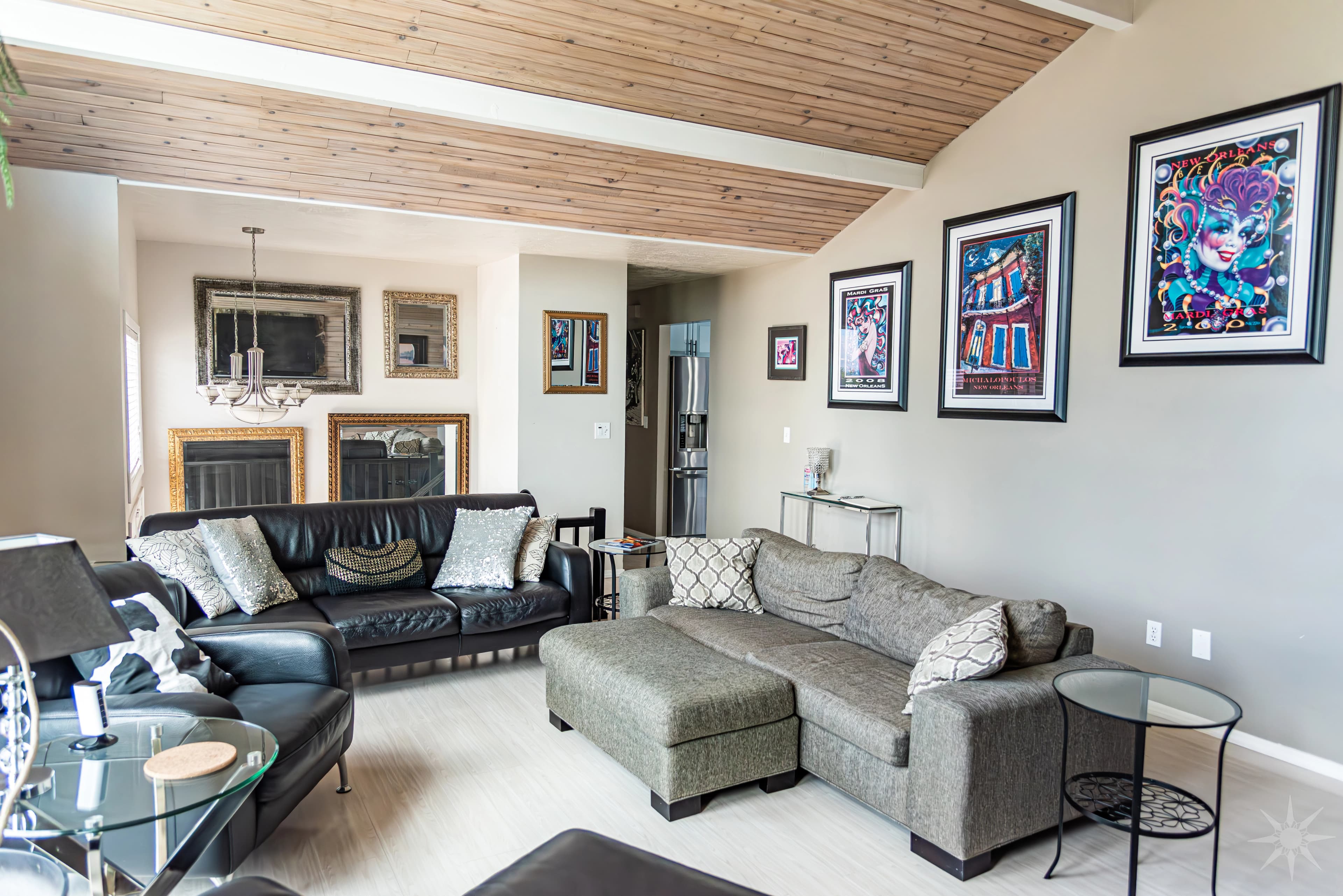 Spacious living room at Hidden Retreat in Sandy utah